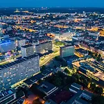 Apartment Urban Global Skyline - 23rd Floor No 8 - Free Garage Katowice