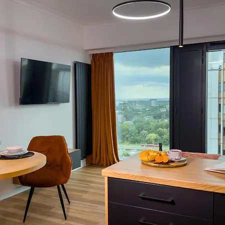 Urban Global Skyline 23rd Floor No 8, Free Garage, Self Check-in, No Deposit Apartament Katowice
