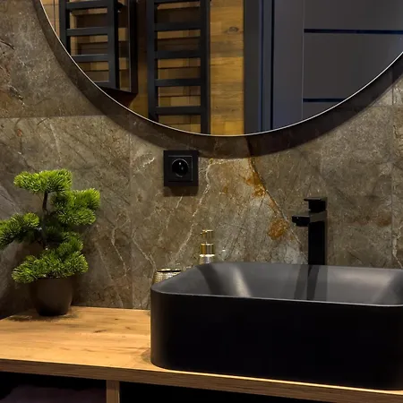 Apartament Urban Global Skyline 23rd Floor No 8, Free Garage, Self Check-in, No Deposit Katowice