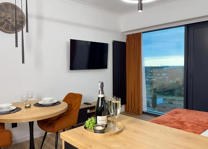 Apartman Urban Global Skyline 23rd Floor No 8, Free Garage, Self Check-in, No Deposit Katowice